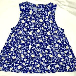 Girls blue floral top